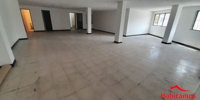 Local 2 piso cerca iglesia de Rosales