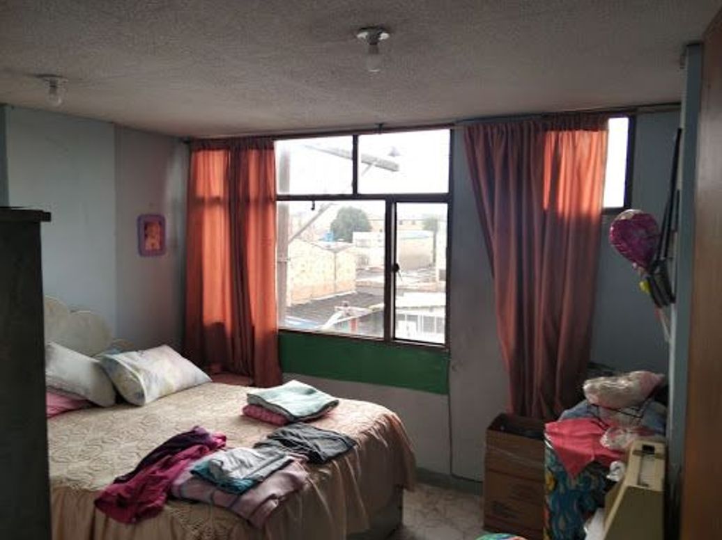 Casa de 9 alcobas en venta en Murillo Toro, Bogotá, 920 m² · foto 11 de 15