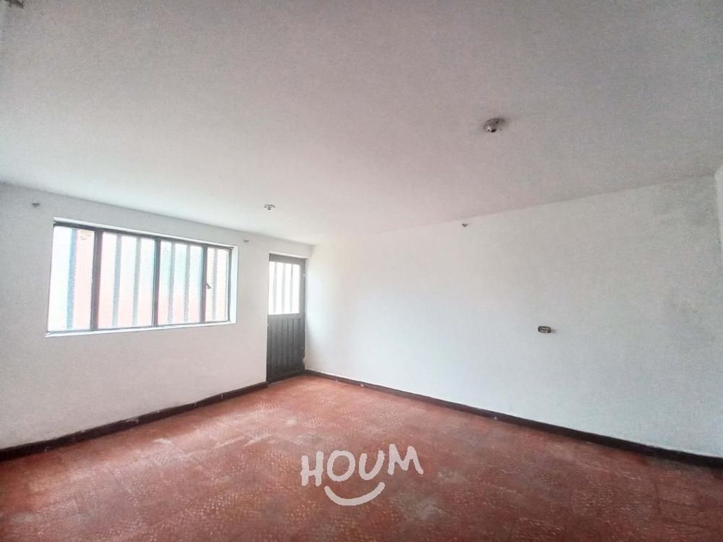 Casa de 7 alcobas en venta en 20 De Julio, Bogotá, 130 m² · foto 5 de 11