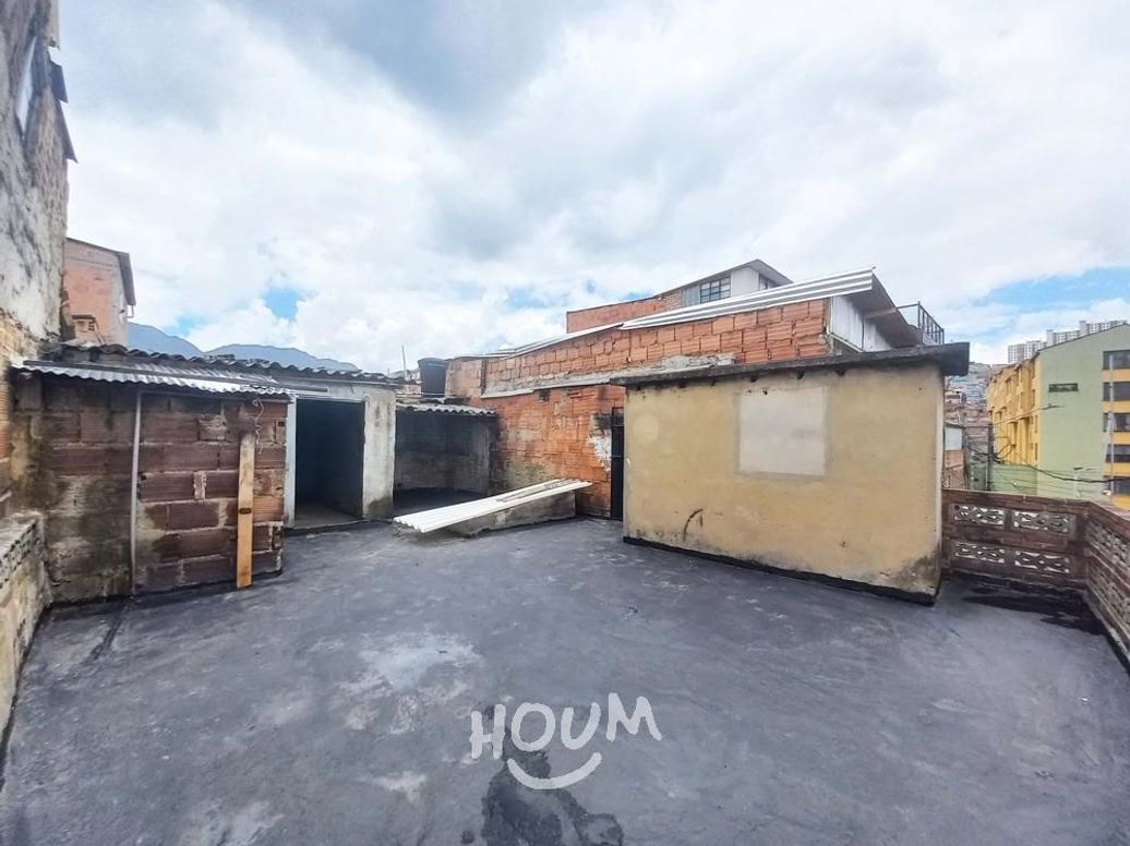 Casa de 7 alcobas en venta en 20 De Julio, Bogotá, 130 m² · foto 10 de 11