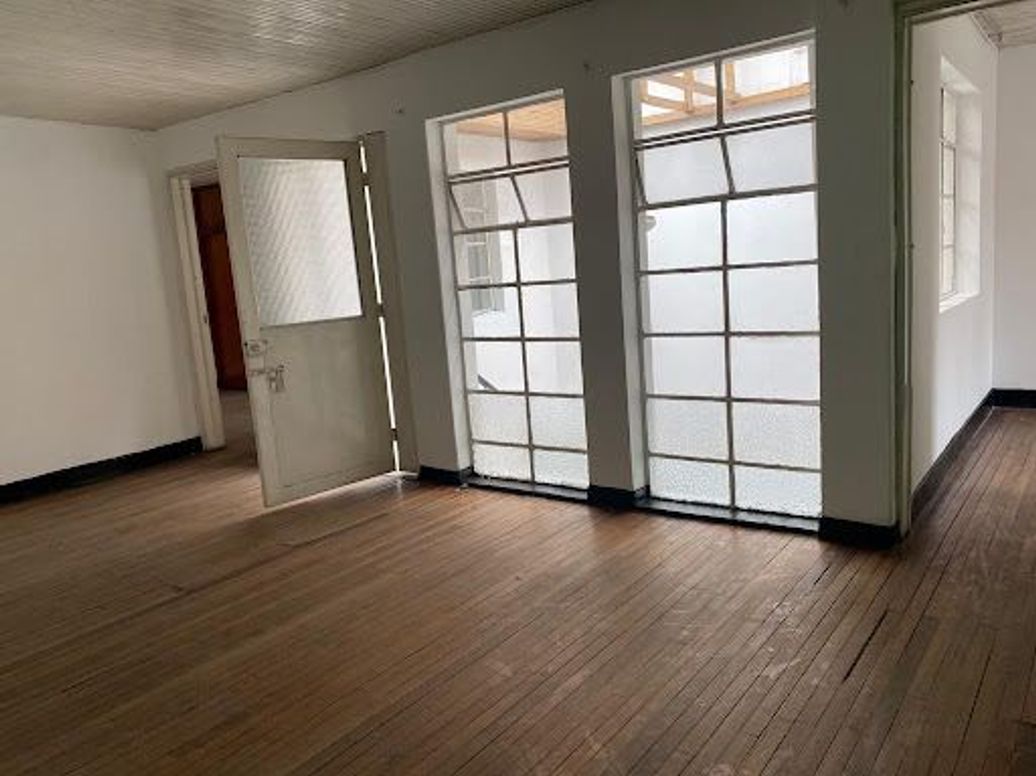 Casa de 9 alcobas en venta en Chapinero, Bogotá, 247 m² · foto 10 de 20
