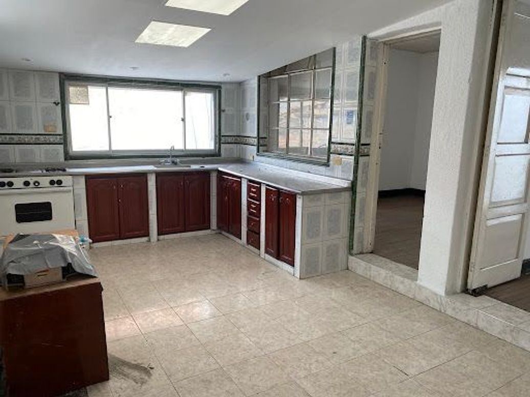 Casa de 9 alcobas en venta en Chapinero, Bogotá, 247 m² · foto 4 de 20