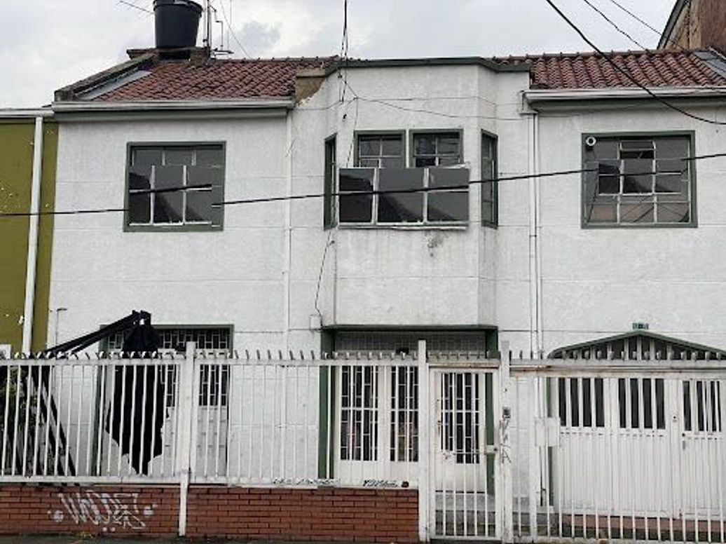Casa de 9 alcobas en venta en Chapinero, Bogotá, 247 m² · foto 2 de 20
