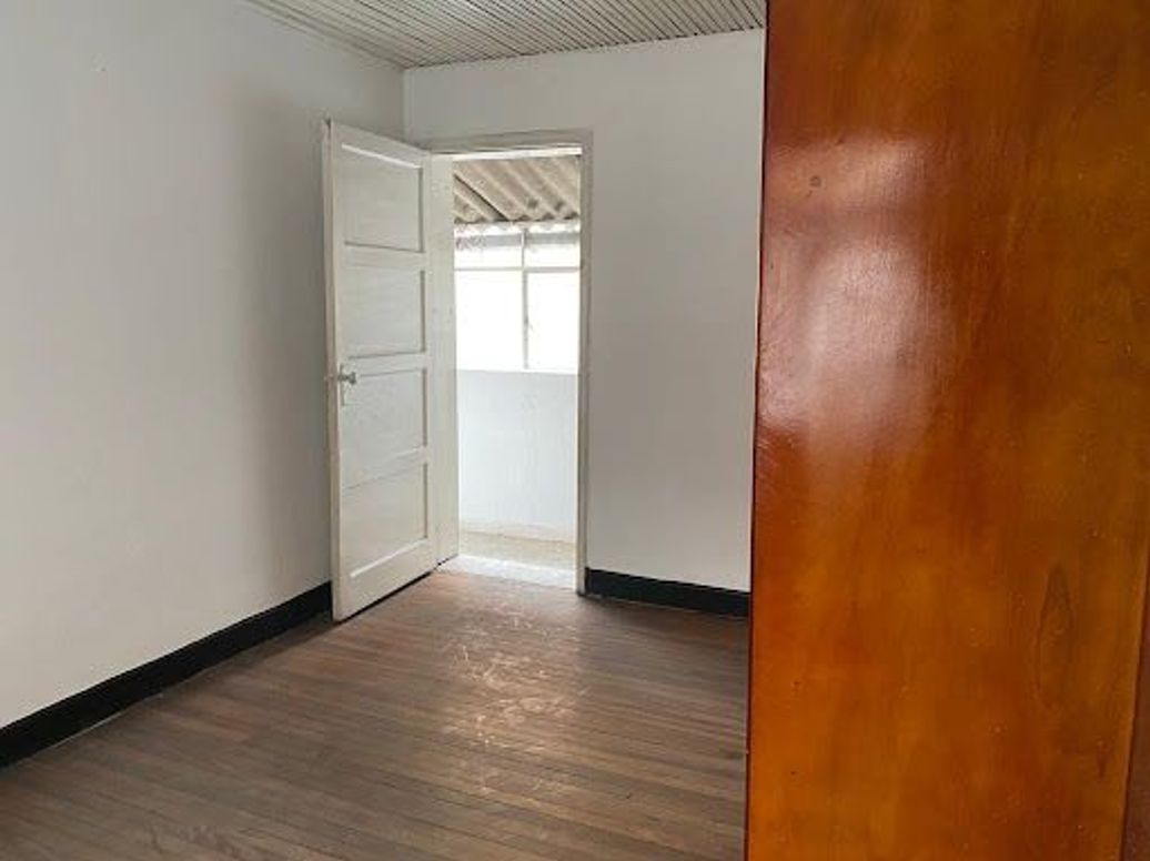 Casa de 9 alcobas en venta en Chapinero, Bogotá, 247 m² · foto 11 de 20