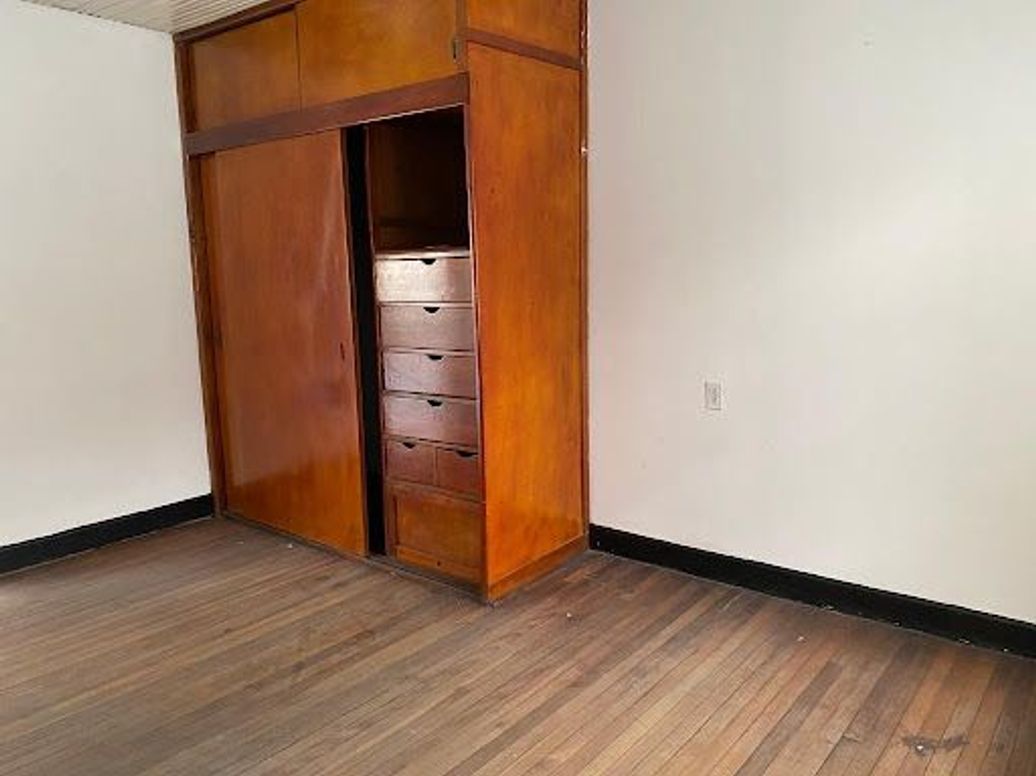 Casa de 9 alcobas en venta en Chapinero, Bogotá, 247 m² · foto 13 de 20