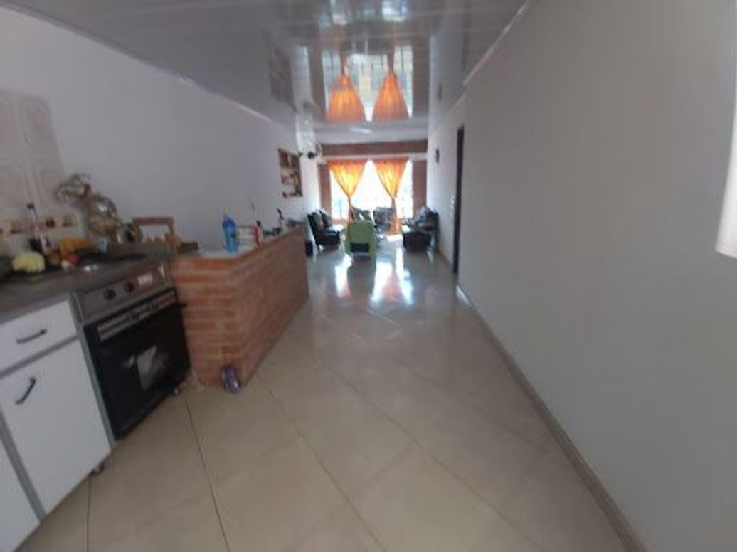 Casa de 5 alcobas en venta en Catalina, Bogotá, 216 m² · foto 6 de 14
