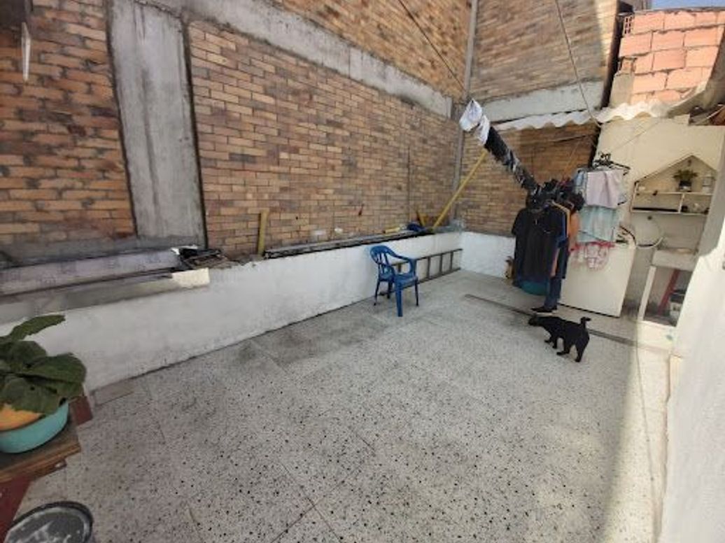 Casa de 5 alcobas en venta en Catalina, Bogotá, 216 m² · foto 11 de 14