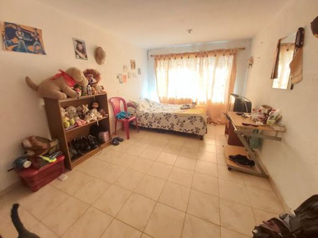 Casa de 5 alcobas en venta en Catalina, Bogotá, 216 m² · foto 10 de 14