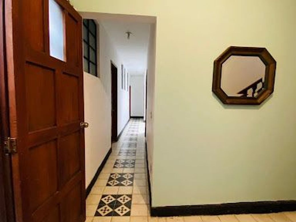 Casa de 6 alcobas en venta en Chapinero, Bogotá, 181 m² · foto 7 de 18
