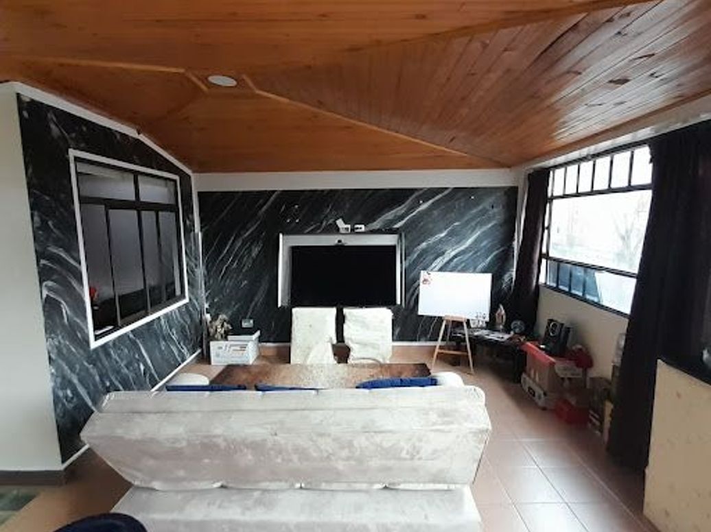 Casa de 6 alcobas en venta en Villa Inés, Bogotá, 288 m² · foto 6 de 19