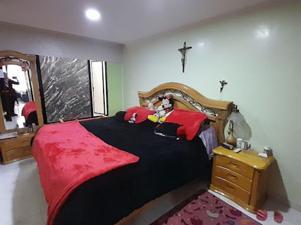 Casa de 6 alcobas en venta en Villa Inés, Bogotá, 288 m² · foto 10 de 19