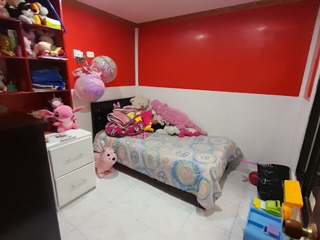 Casa de 6 alcobas en venta en Villa Inés, Bogotá, 288 m² · foto 11 de 19