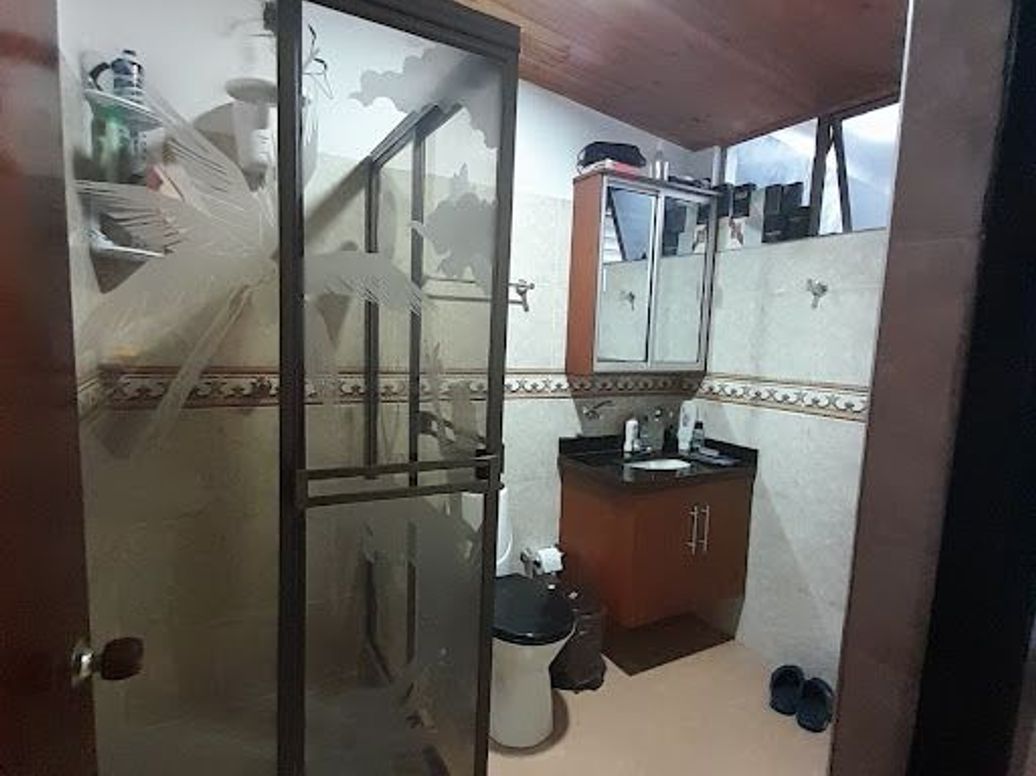 Casa de 6 alcobas en venta en Villa Inés, Bogotá, 288 m² · foto 19 de 19