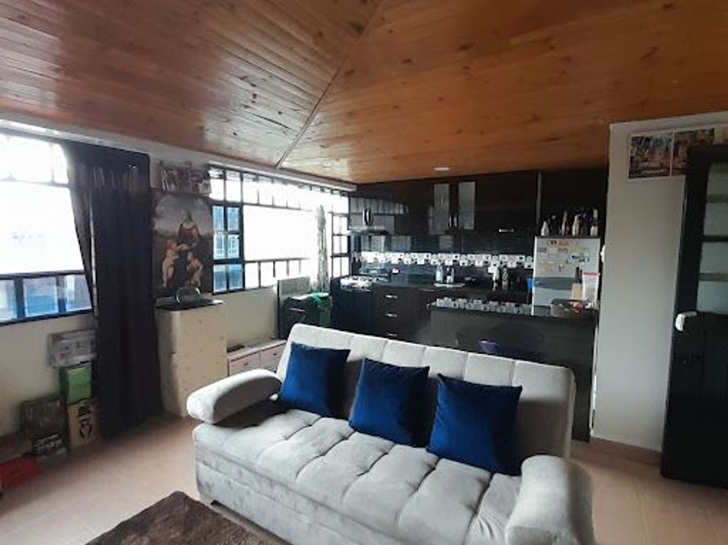 Casa de 6 alcobas en venta en Villa Inés, Bogotá, 288 m² · foto 7 de 19