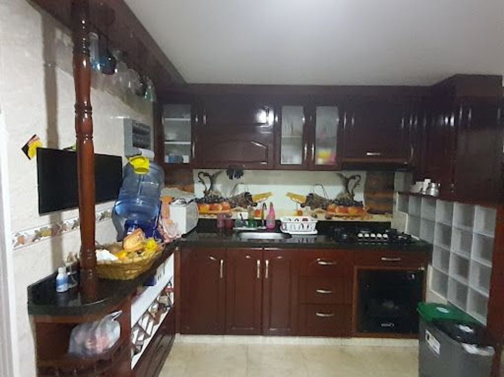 Casa de 6 alcobas en venta en Villa Inés, Bogotá, 288 m² · foto 5 de 19