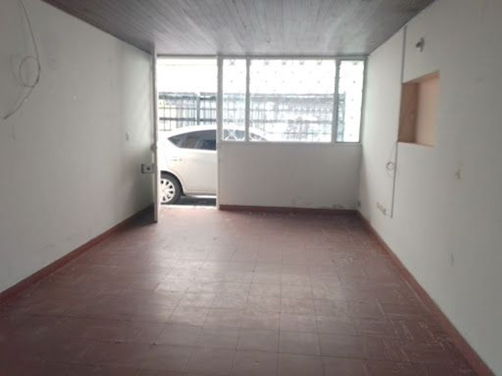 Casa de 9 alcobas en venta en Ciudad Montes, Bogotá, 480 m² · foto 3 de 20