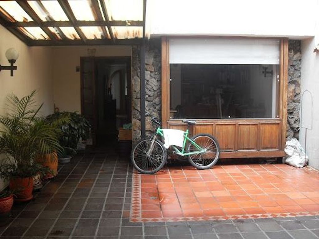 Casa de 5 alcobas en venta en San Patricio, Bogotá, 319 m² · foto 3 de 16