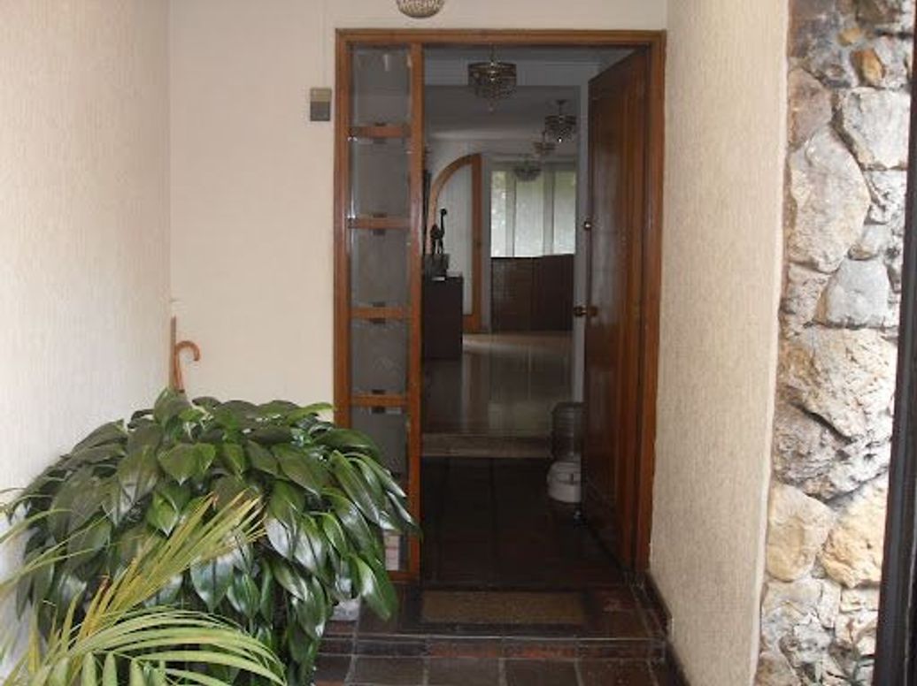Casa de 5 alcobas en venta en San Patricio, Bogotá, 319 m² · foto 4 de 16