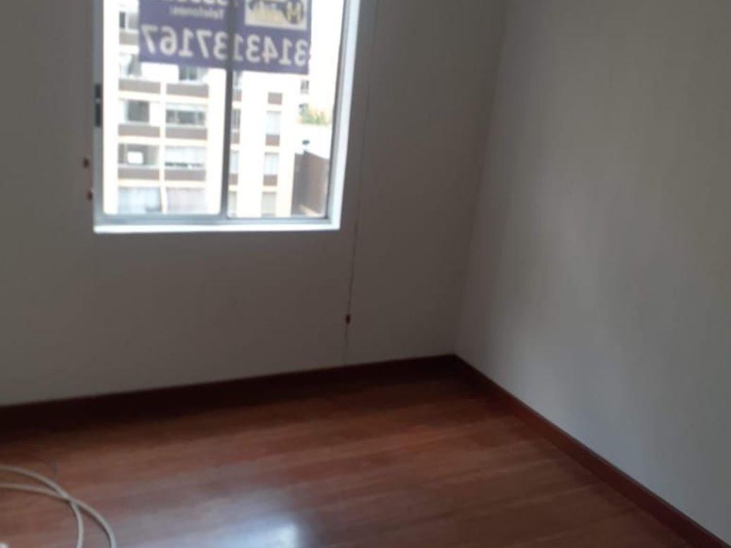 Apartamento de 3 alcobas en venta en Colón, Bogotá, 59 m² · foto 5 de 14