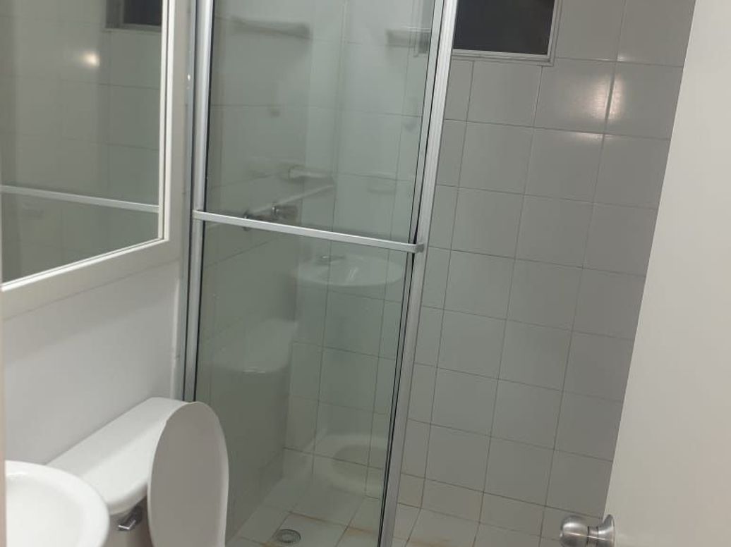Apartamento de 3 alcobas en venta en Colón, Bogotá, 59 m² · foto 4 de 14