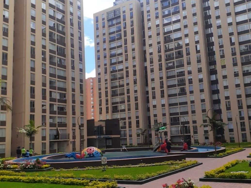 Apartamento de 3 alcobas en venta en Colón, Bogotá, 59 m² · foto 6 de 14