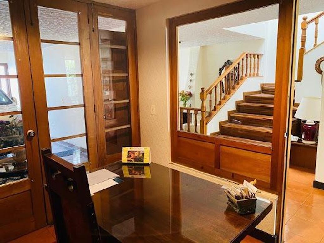 Casa de 4 alcobas en venta en Nueva Autopista, Bogotá, 240 m² · foto 9 de 18
