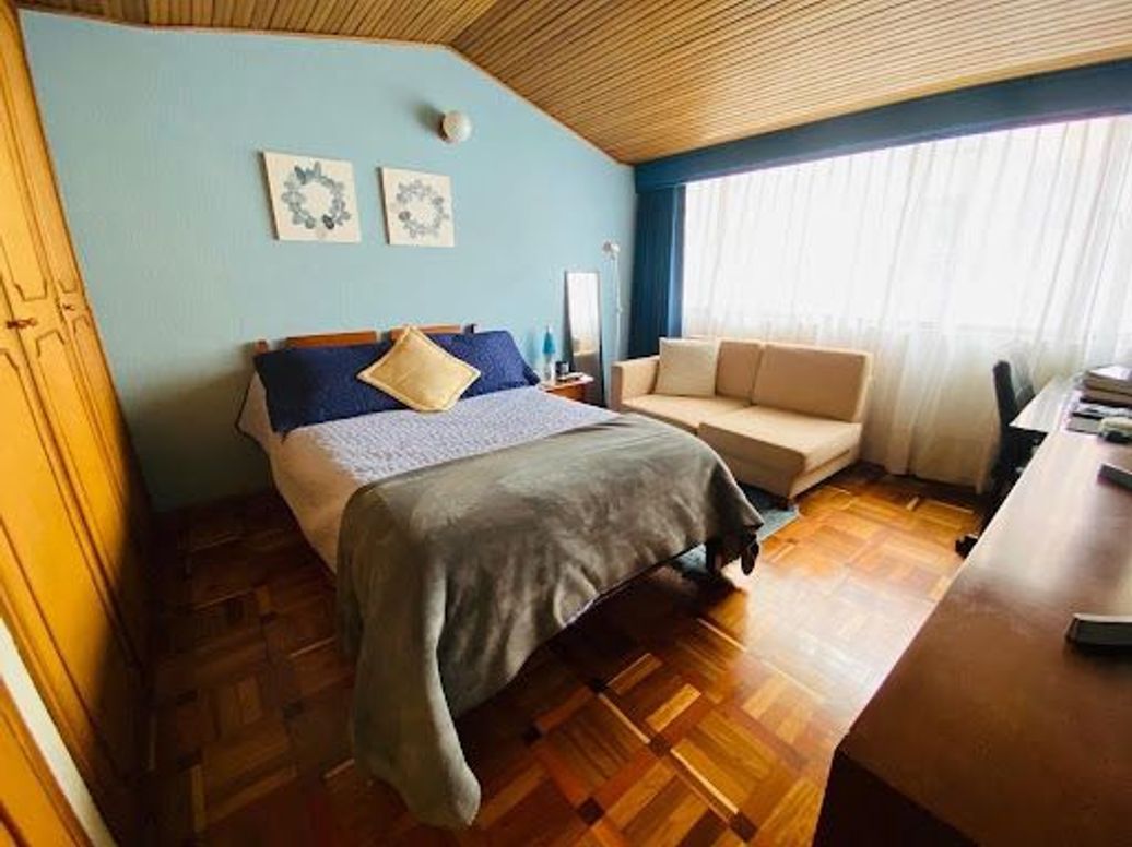 Casa de 4 alcobas en venta en Nueva Autopista, Bogotá, 240 m² · foto 12 de 18