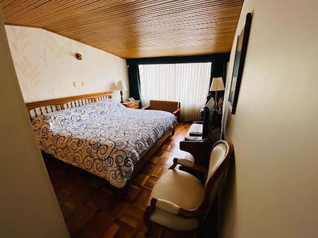 Casa de 4 alcobas en venta en Nueva Autopista, Bogotá, 240 m² · foto 13 de 18