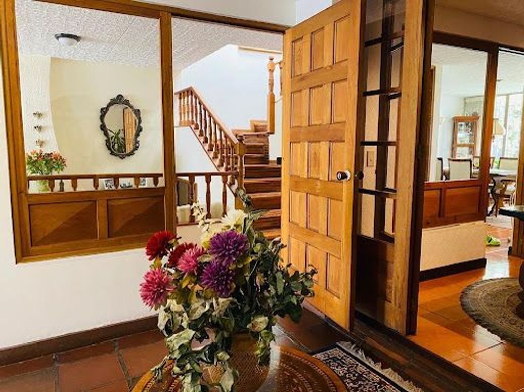 Casa de 4 alcobas en venta en Nueva Autopista, Bogotá, 240 m² · foto 6 de 18