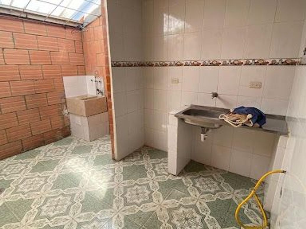 Casa de 2 alcobas en venta en Bosa, Bogotá, 62 m² · foto 5 de 13