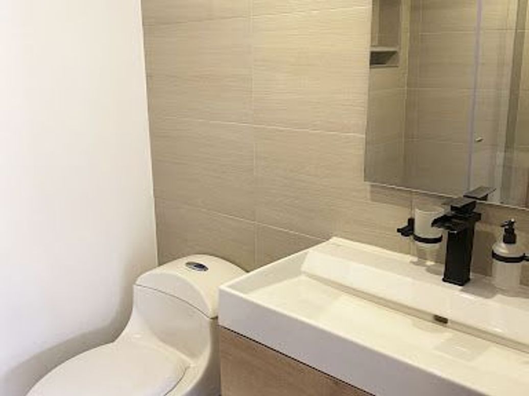 Casa de 5 alcobas en venta en Alhambra, Bogotá, 390 m² · foto 18 de 20