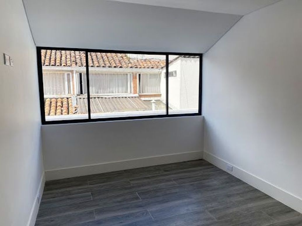 Casa de 5 alcobas en venta en Alhambra, Bogotá, 390 m² · foto 19 de 20