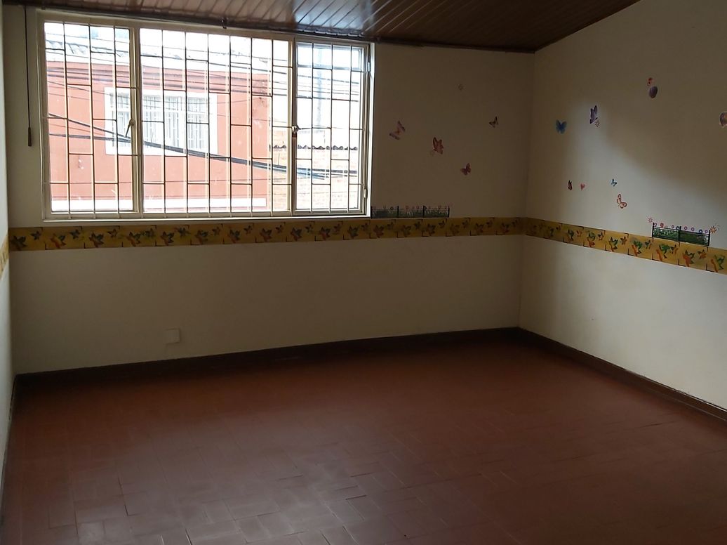 Casa de 4 alcobas en venta en La Libertad, Bogotá, 293 m² · foto 8 de 15