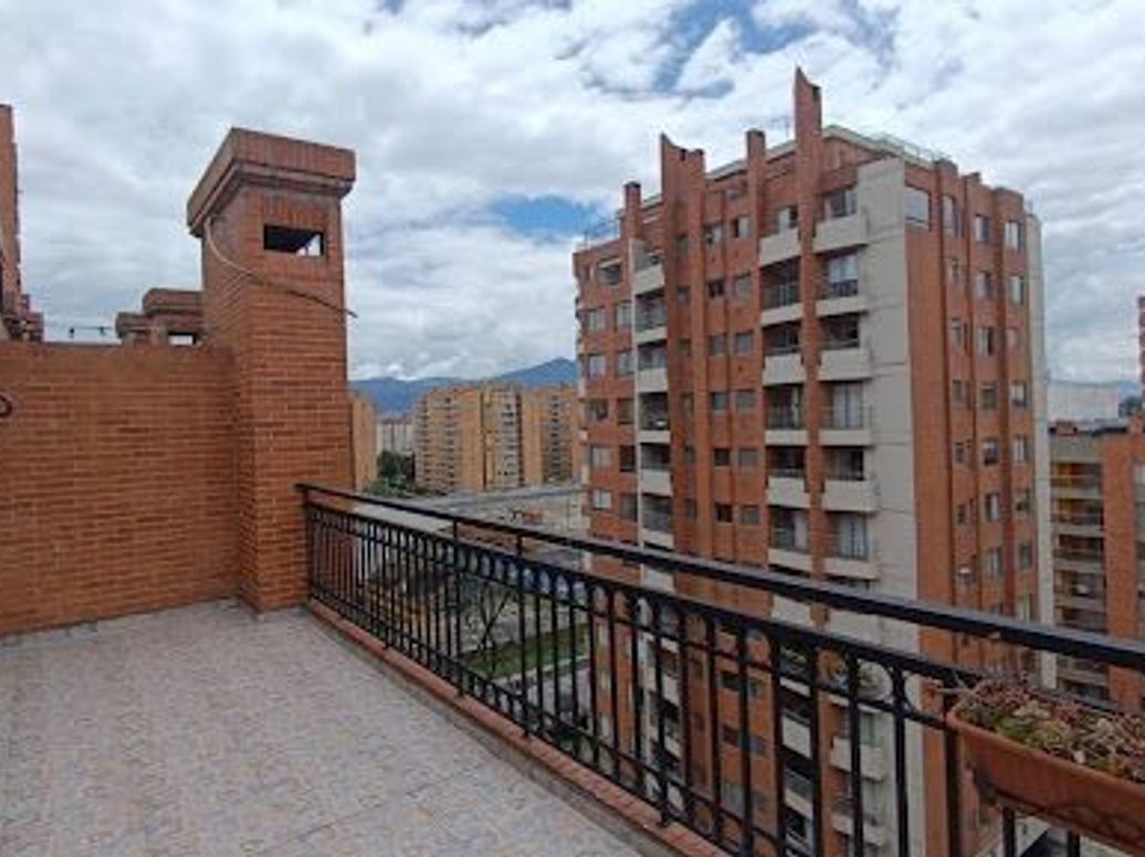 Apartamento de 4 alcobas en venta en Colina Campestre, Bogotá, 194 m² · foto 4 de 20