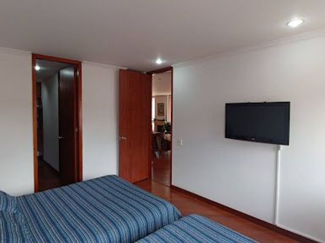 Apartamento de 4 alcobas en venta en Colina Campestre, Bogotá, 194 m² · foto 17 de 20