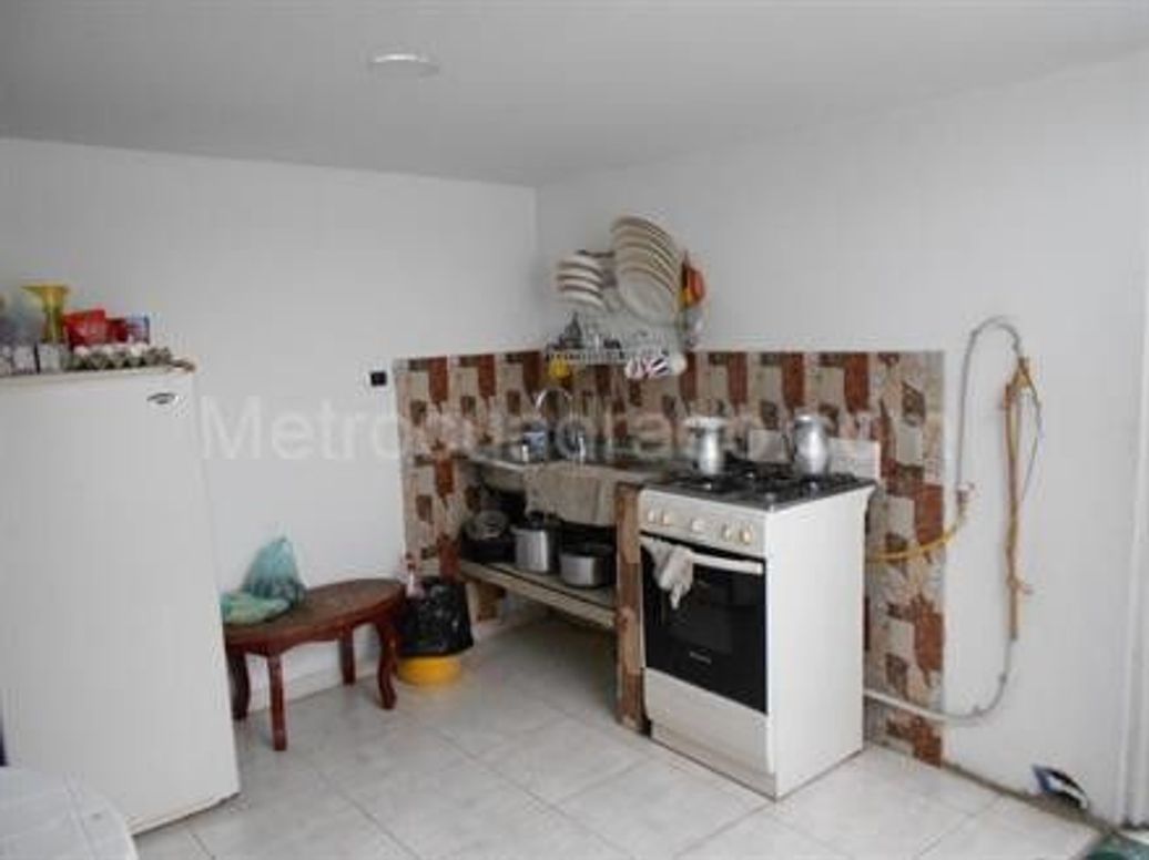 Casa de 12 alcobas en venta en Flandes, Bogotá, 300 m² · foto 8 de 8
