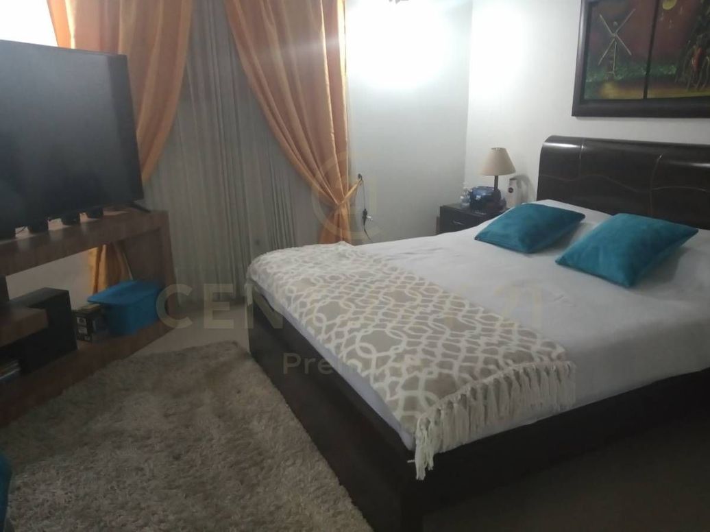 Casa de 6 alcobas en venta en Los Monjes, Bogotá, 360 m² · foto 7 de 18