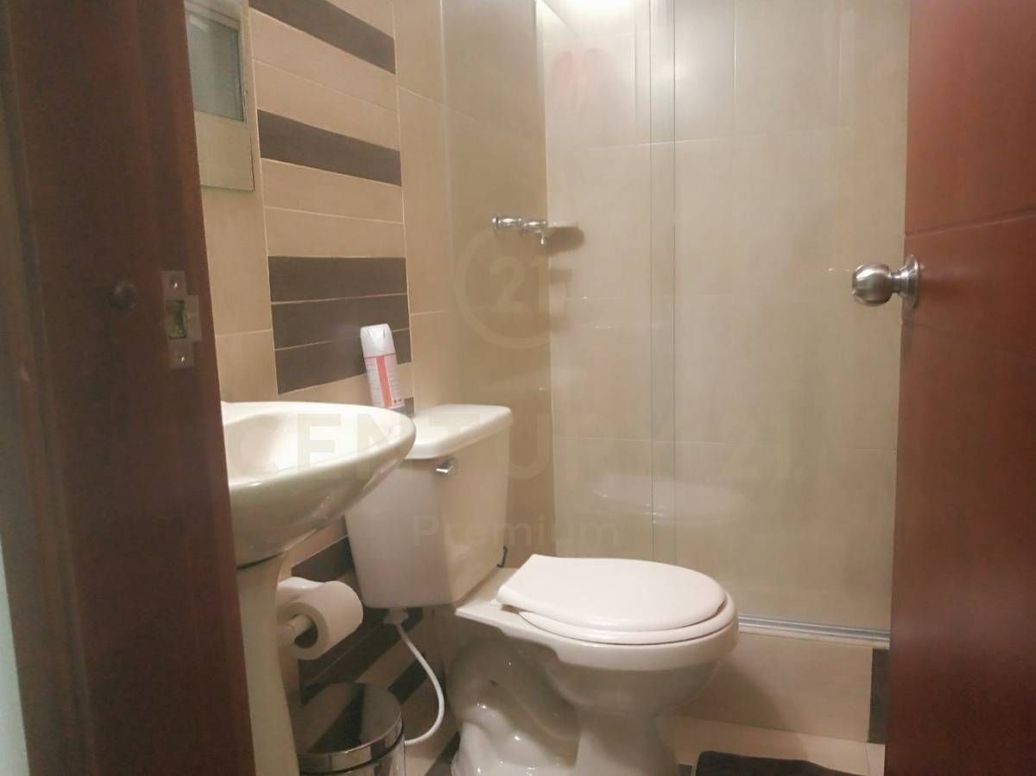 Casa de 6 alcobas en venta en Los Monjes, Bogotá, 360 m² · foto 13 de 18