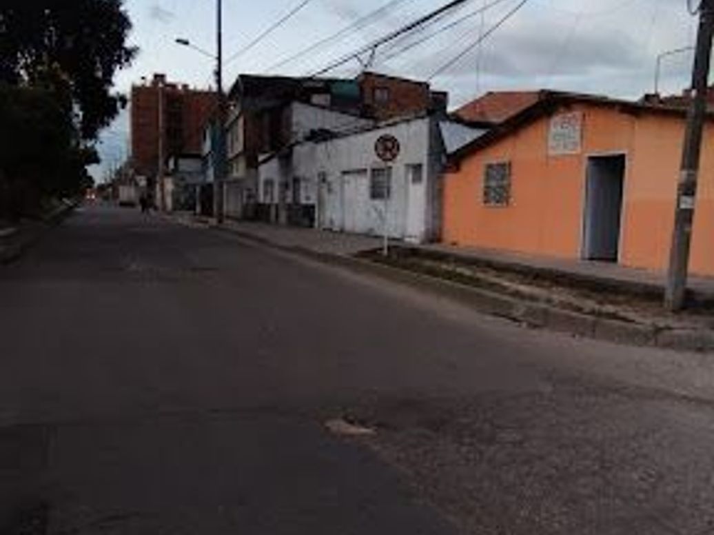 Casa de 6 alcobas en venta en La Giralda, Bogotá, 185 m² · foto 15 de 20