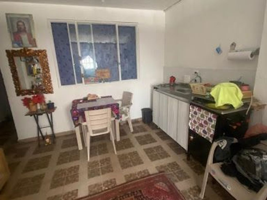 Casa de 7 alcobas en venta en Gran Granada, Bogotá, 161 m² · foto 4 de 14