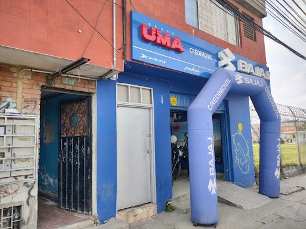 Casa de 4 alcobas en venta en Ismael Perdomo, Bogotá, 320 m² · foto 3 de 4