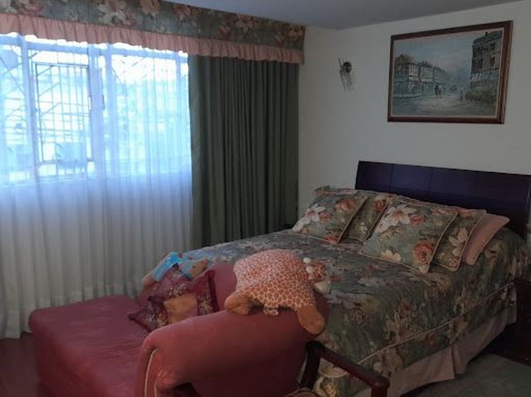 Casa de 3 alcobas en venta en Centenario, Bogotá, 570 m² · foto 14 de 20