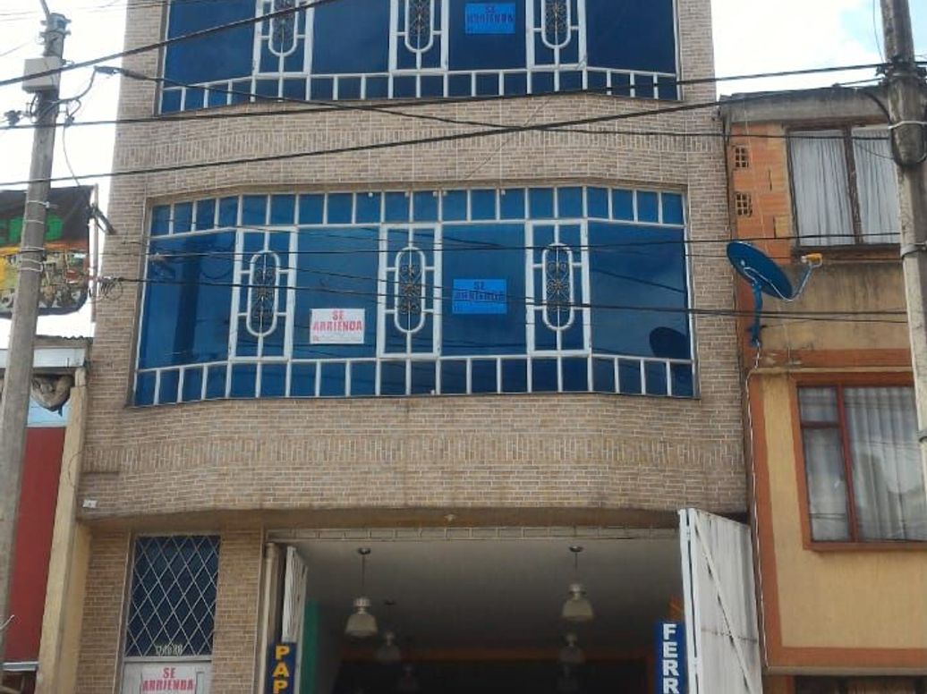 Casa de 1 alcoba en venta en La Gaitana, Bogotá, 368 m² · foto 3 de 6