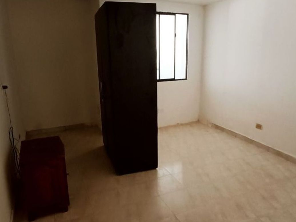 Casa de 7 alcobas en venta en El Real, Bogotá, 140 m² · foto 6 de 10