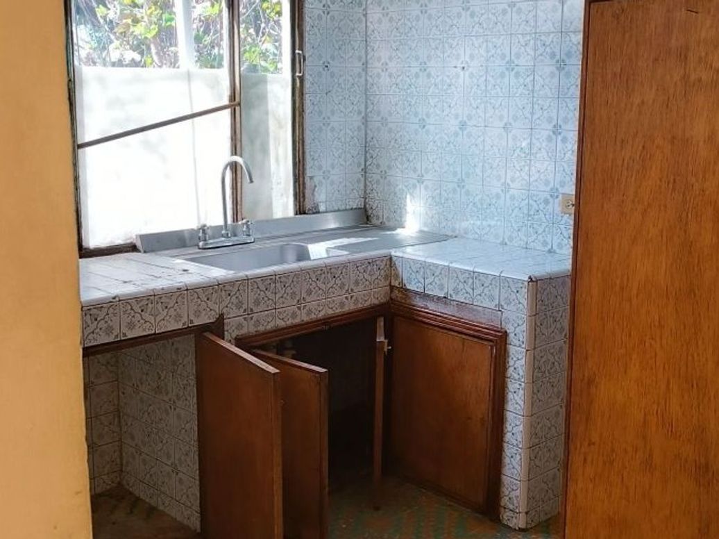 Casa de 7 alcobas en venta en El Real, Bogotá, 140 m² · foto 2 de 10