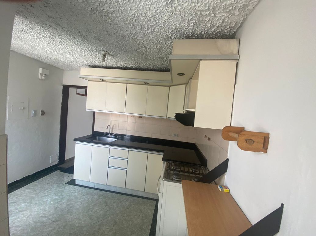 Apartamento de 4 alcobas en venta en Banco Central, Bogotá, 143 m² · foto 13 de 20