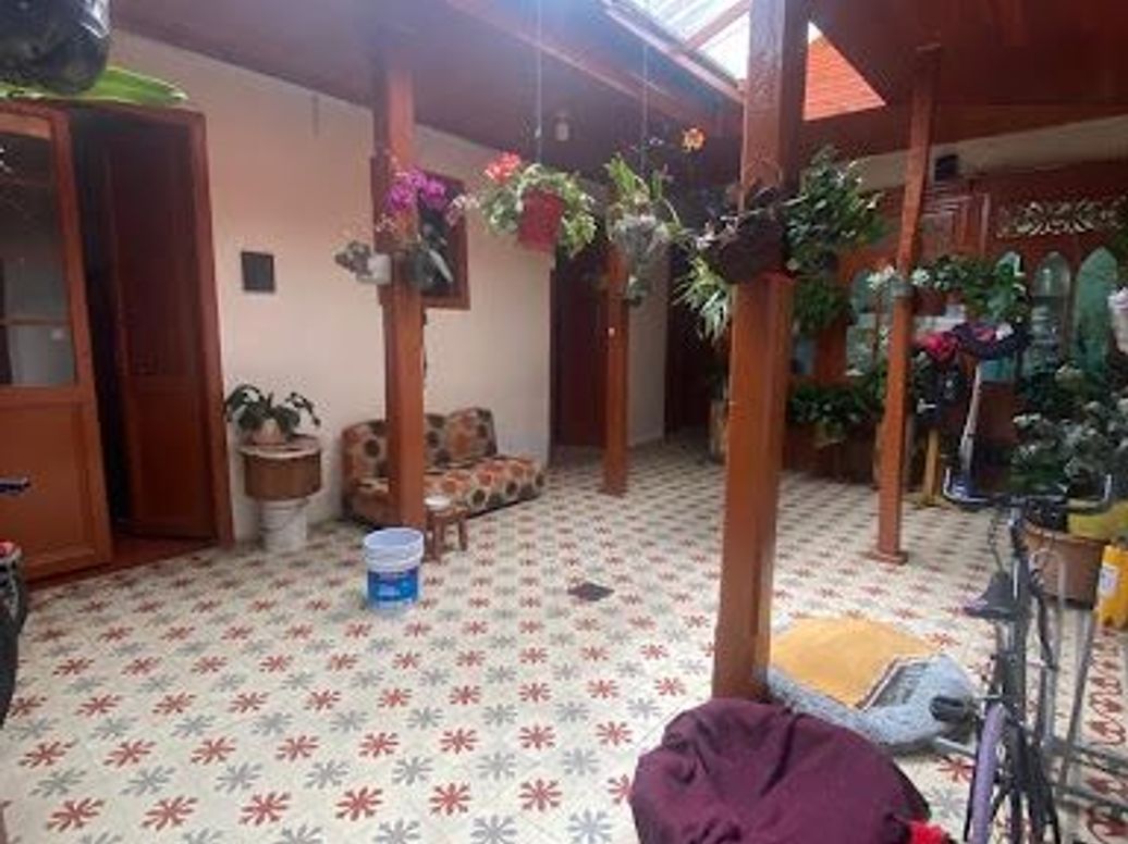Casa de 6 alcobas en venta en La Candelaria, Bogotá, 157 m² · foto 3 de 14