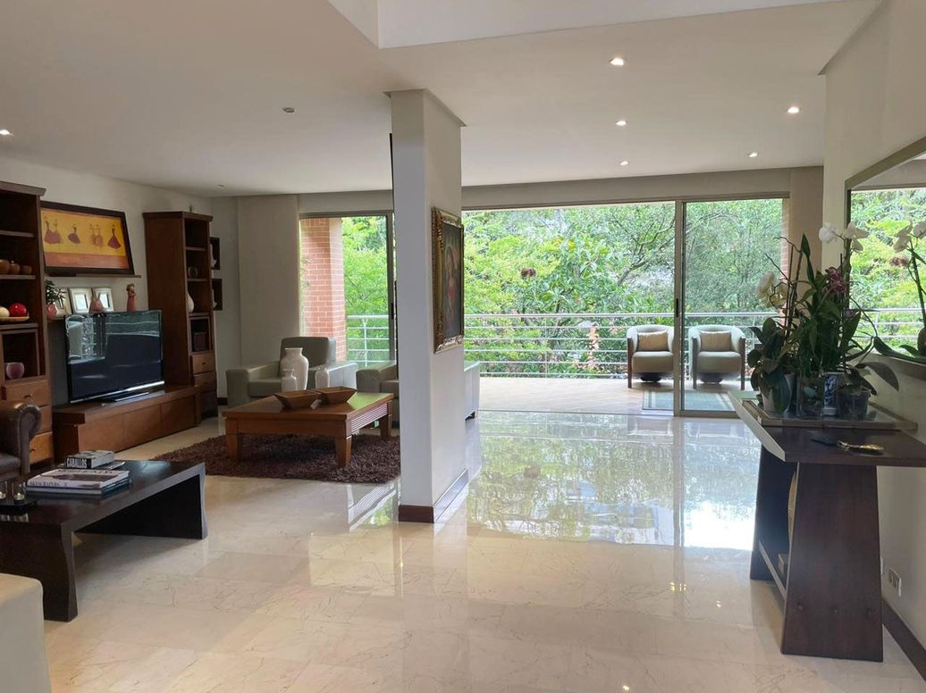 Casa en Arriendo o venta en ALTO DE MISAEL, Comuna 3 Envigado, Medellín en Alto De Misael