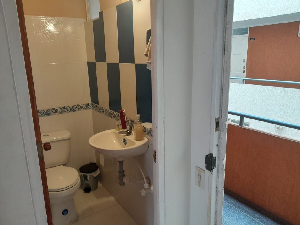 Apartamento de 3 alcobas en venta en San Antonio Nor - Occidental, Bogotá, 76 m² · foto 2 de 4