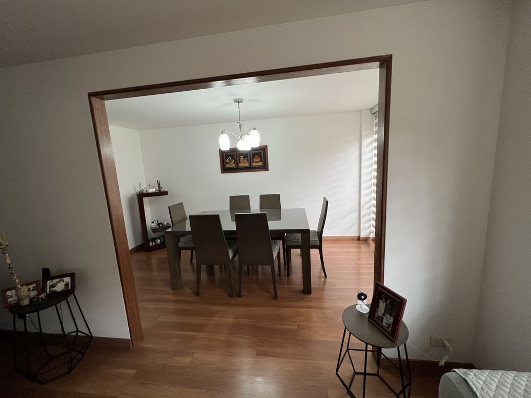 Apartamento de 3 alcobas en venta en San José Del Prado, Bogotá, 111 m² · foto 6 de 15